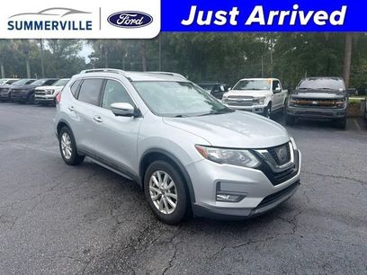 Used 2017 Nissan Rogue SV w/ SV Premium Package