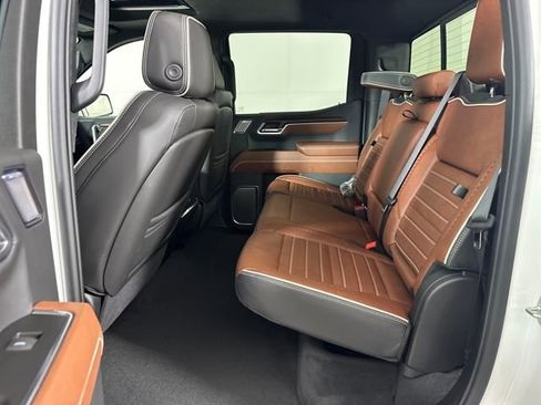 Used 2025 GMC Sierra 1500 Denali Ultimate image 25
