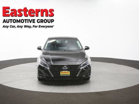 Used 2023 Nissan Altima 2.5 SV w/ SV Premium Package AWD/4WD image 53
