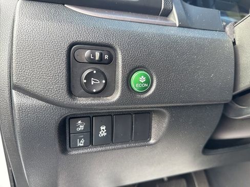Used 2022 Honda Pilot Special Edition image 17