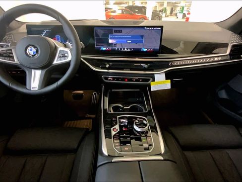 New 2026 BMW X7 xDrive40i w/ Executive Package AWD/4WD image 5