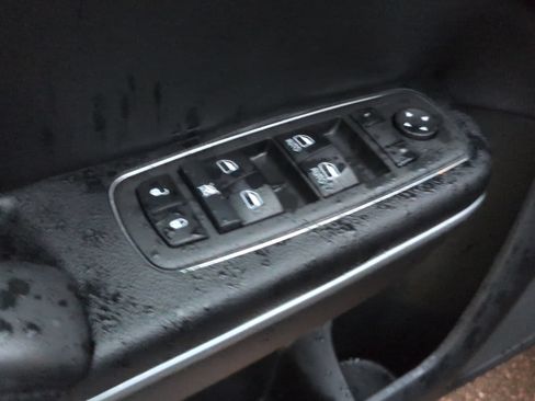 Used 2022 Chrysler 300 Touring w/ Sport Appearance Package RWD image 14