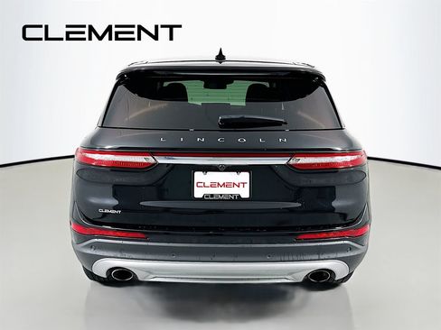 Used 2025 Lincoln Corsair AWD image 8