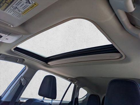 Used 2016 Toyota RAV4 XLE FWD image 14