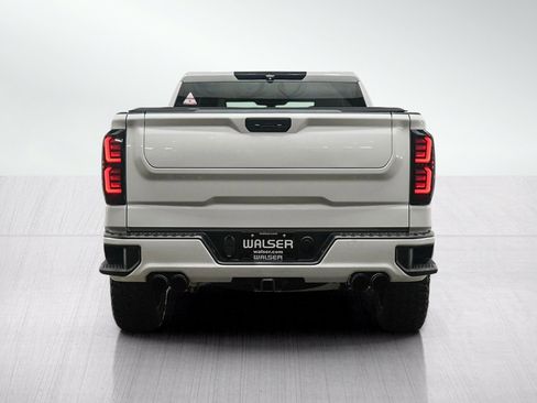 Used 2022 GMC Sierra 1500 Elevation AWD/4WD image 4