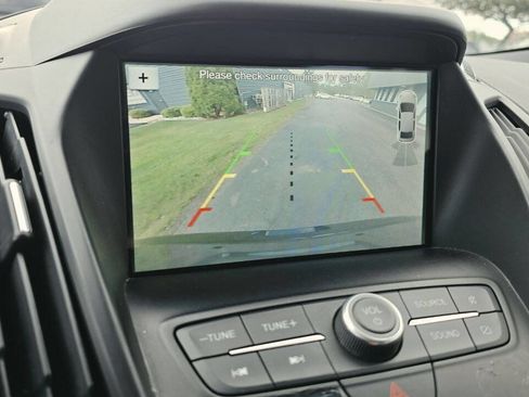 Used 2019 Ford Escape SEL AWD/4WD image 18