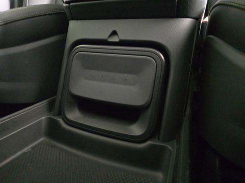 Used 2022 Rivian R1S Launch Edition image 33