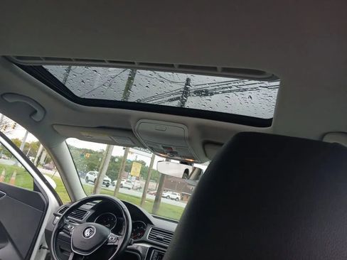 Used 2016 Volkswagen Passat 1.8T SE image 25