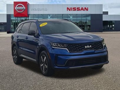 Used 2023 Kia Sorento S w/ Panoramic Sunroof Package