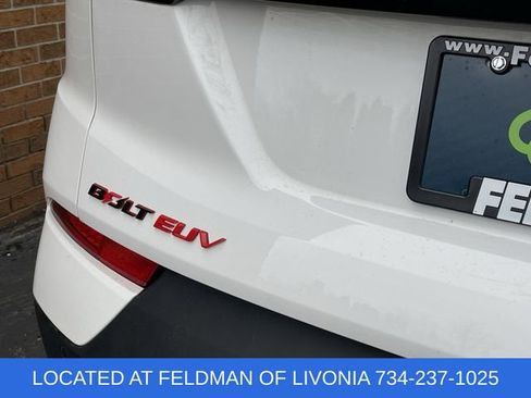 Used 2023 Chevrolet Bolt EUV Premier w/ Sun & Sound Package image 33