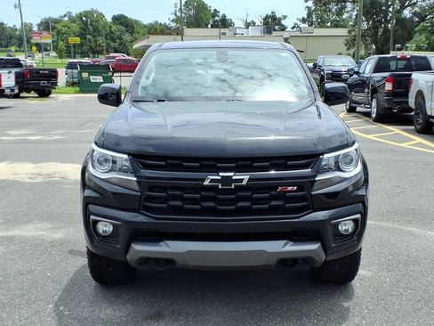 Used 2022 Chevrolet Colorado Z71 w/ Z71 Midnight Edition AWD/4WD image 2