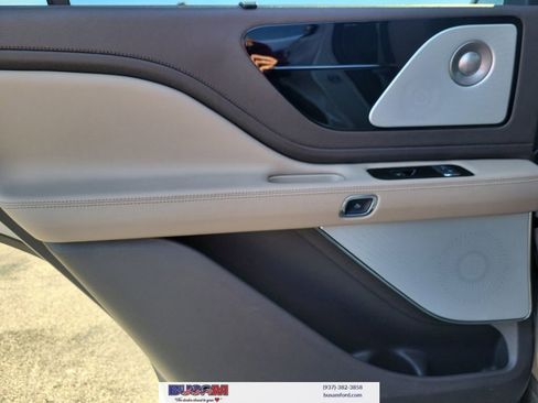 Used 2023 Lincoln Aviator Reserve w/ Equipment Group 201A image 14