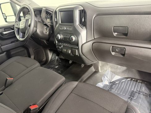 Used 2024 GMC Sierra 2500 Pro AWD/4WD image 11