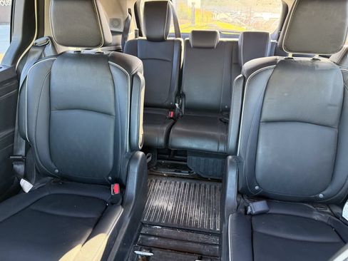 Used 2023 Honda Odyssey Elite image 6