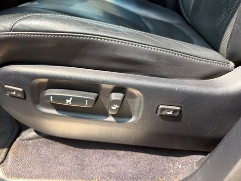 Used 2017 Lexus LX 570 4WD image 15