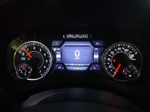 Used 2024 RAM 2500 Laramie AWD/4WD image 18