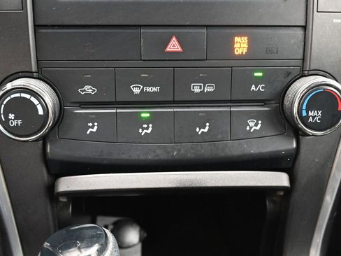 Used 2016 Toyota Camry LE image 15