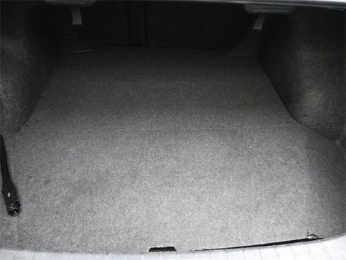 Used 2020 Nissan Altima 2.5 SV image 12