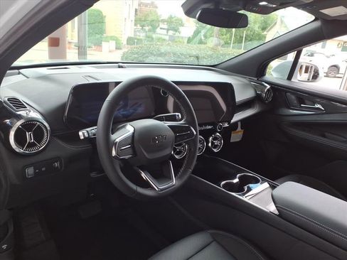 New 2025 Chevrolet Blazer EV LT AWD/4WD image 14