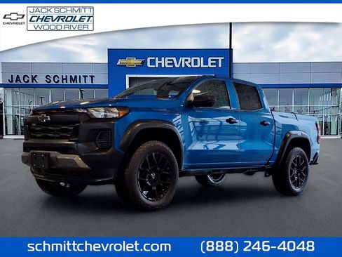 Used 2024 Chevrolet Colorado Trail Boss w/ LPO, Dark Essentials Package AWD/4WD image 1