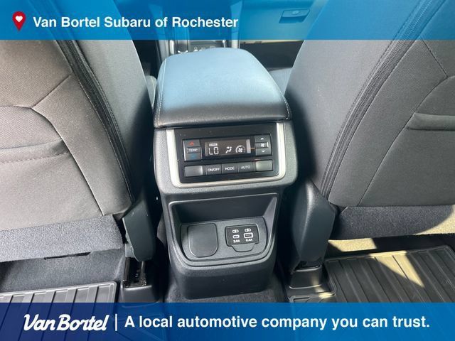 Used 2023 Subaru Ascent Premium w/ Convenience Package AWD/4WD image 25