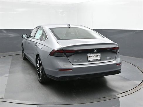 New 2025 Honda Accord Touring image 8