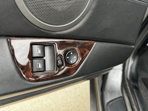 Used 2004 BMW Z4 3.0i RWD image 12