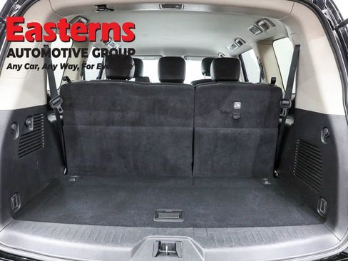 Used 2024 Nissan Armada SV image 9