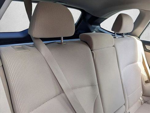 Used 2016 Subaru Outback 2.5i Premium image 18