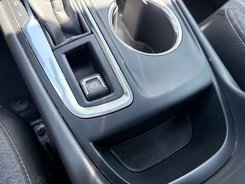 Used 2023 Chevrolet Equinox LT FWD image 20