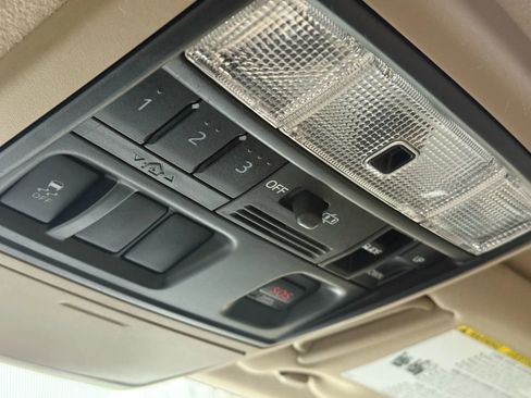 Used 2014 Toyota 4Runner Limited image 45