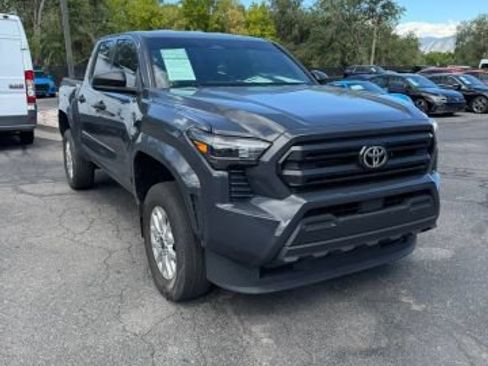 Used 2024 Toyota Tacoma SR AWD/4WD image 7