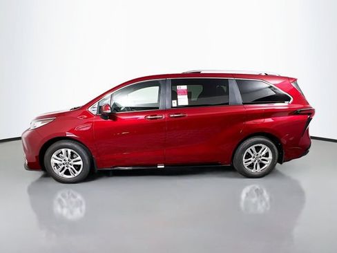 New 2026 Toyota Sienna Limited FWD image 6