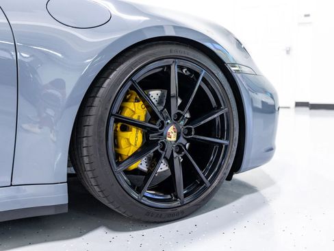 Used 2023 Porsche 911 Carrera image 32