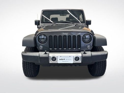 Used 2017 Jeep Wrangler Sport w/ Connectivity Group image 11