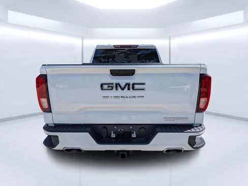 Used 2024 GMC Sierra 1500 Elevation w/ X31 Off-Road Package AWD/4WD image 3