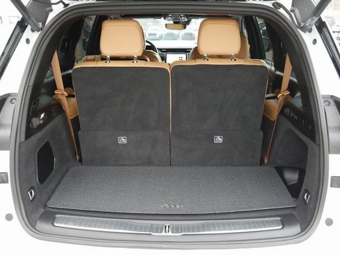 Used 2024 Jeep Grand Cherokee L Summit image 12