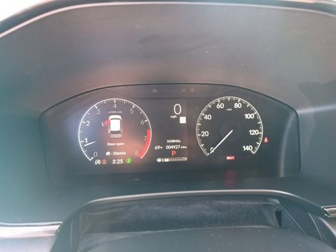 Used 2025 Honda CR-V LX image 17