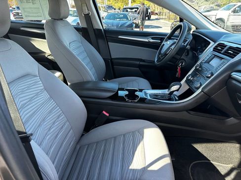 Used 2016 Ford Fusion S w/ Equipment Group 101A image 32