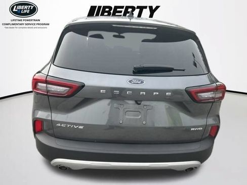 Used 2023 Ford Escape Active AWD/4WD image 3