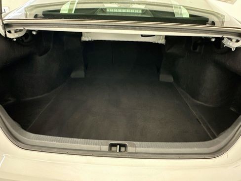 Used 2025 Toyota Camry SE FWD image 29