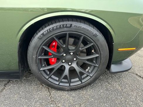 Used 2021 Dodge Challenger R/T Scat Pack w/ Plus Package image 15