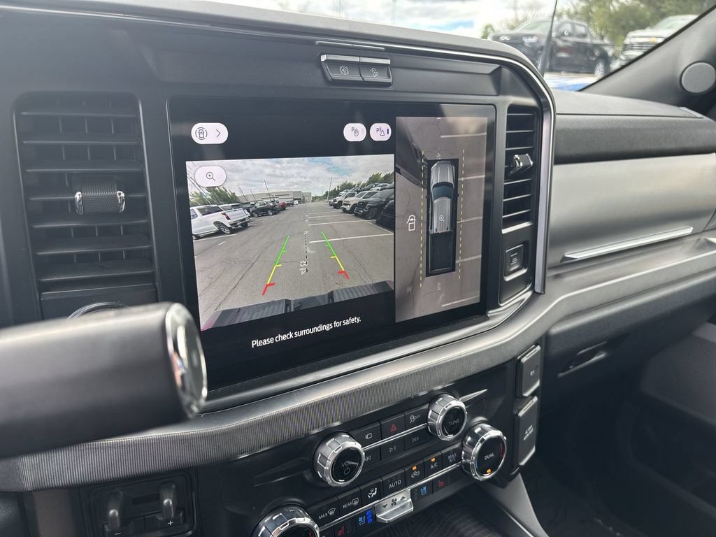 Used 2025 Ford F250 Platinum AWD/4WD image 19