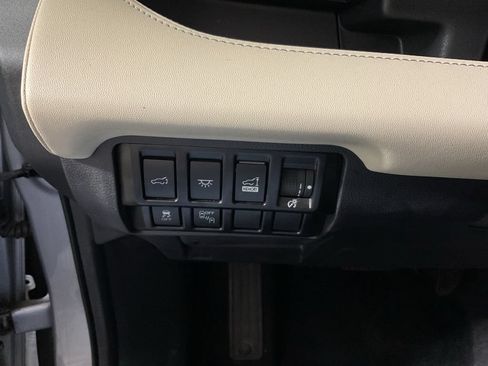 Used 2022 Subaru Ascent Limited AWD/4WD image 28