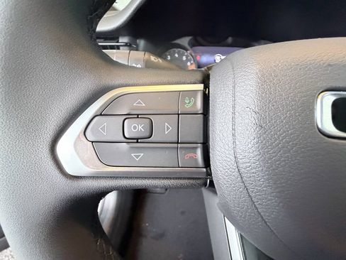 New 2026 Jeep Compass Latitude image 13