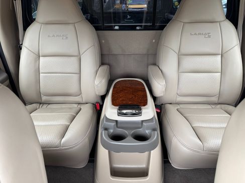 Used 2001 Ford F350 Lariat image 45