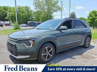 New 2025 Kia Niro EX w/ EX Cold Weather Package video 2