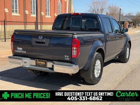 Used 2019 Nissan Frontier SV image 12