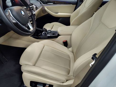 Used 2025 BMW 330i xDrive Sedan w/ M Sport Package image 5