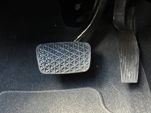 Used 2026 Chevrolet Equinox LT w/ Safety and Technology Package image 42